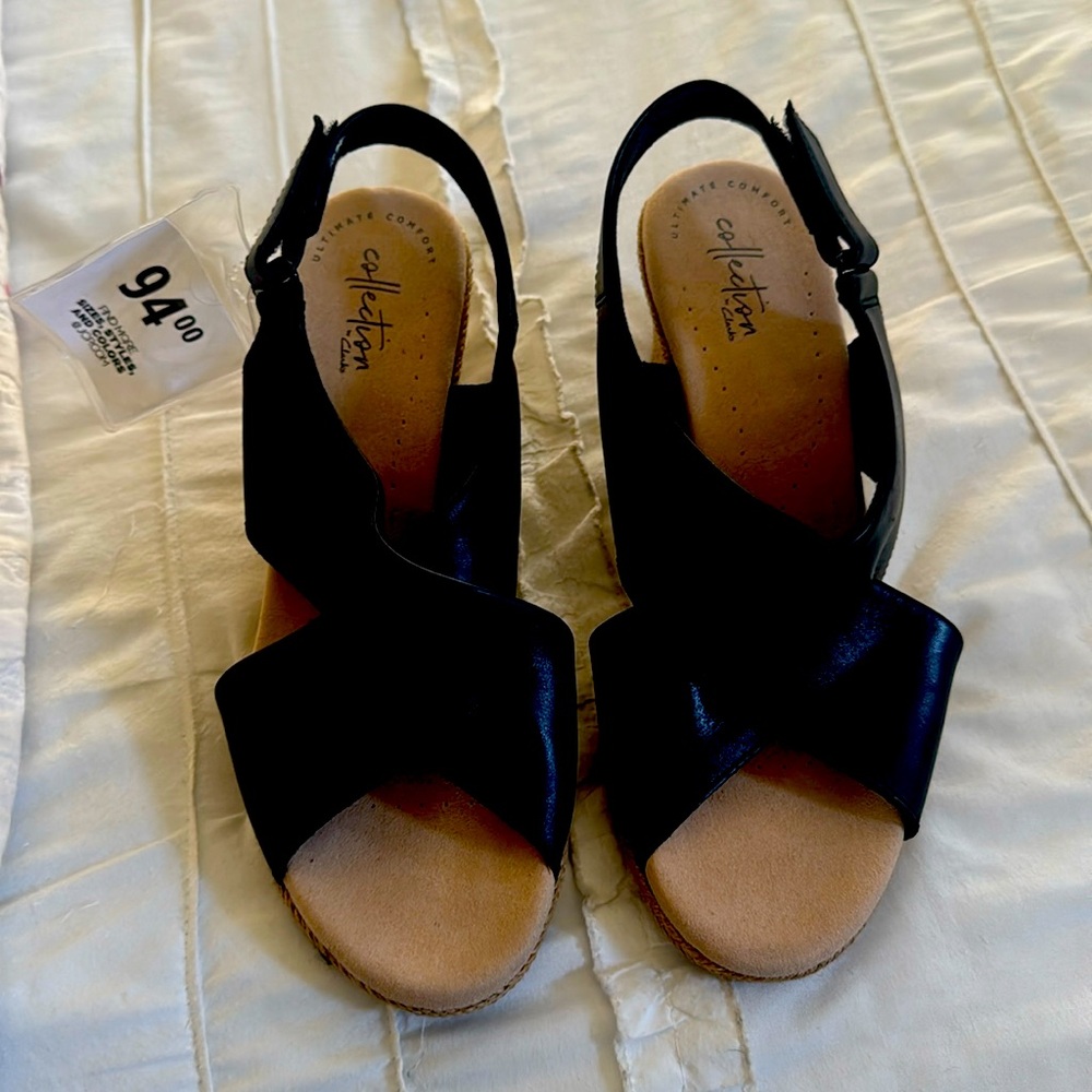 Size 8 collection by Clark’s black leathered new with tags wedged sandals